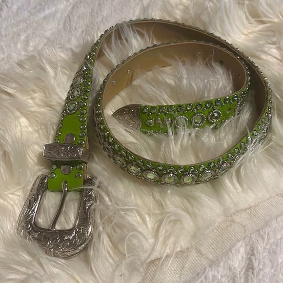 KIPPY’S SWAROVSKI CRYSTAL SILVER BUCKLE STUDDED LEATHER COWGIRL BELT SIZE 32 - Picture 2 of 6